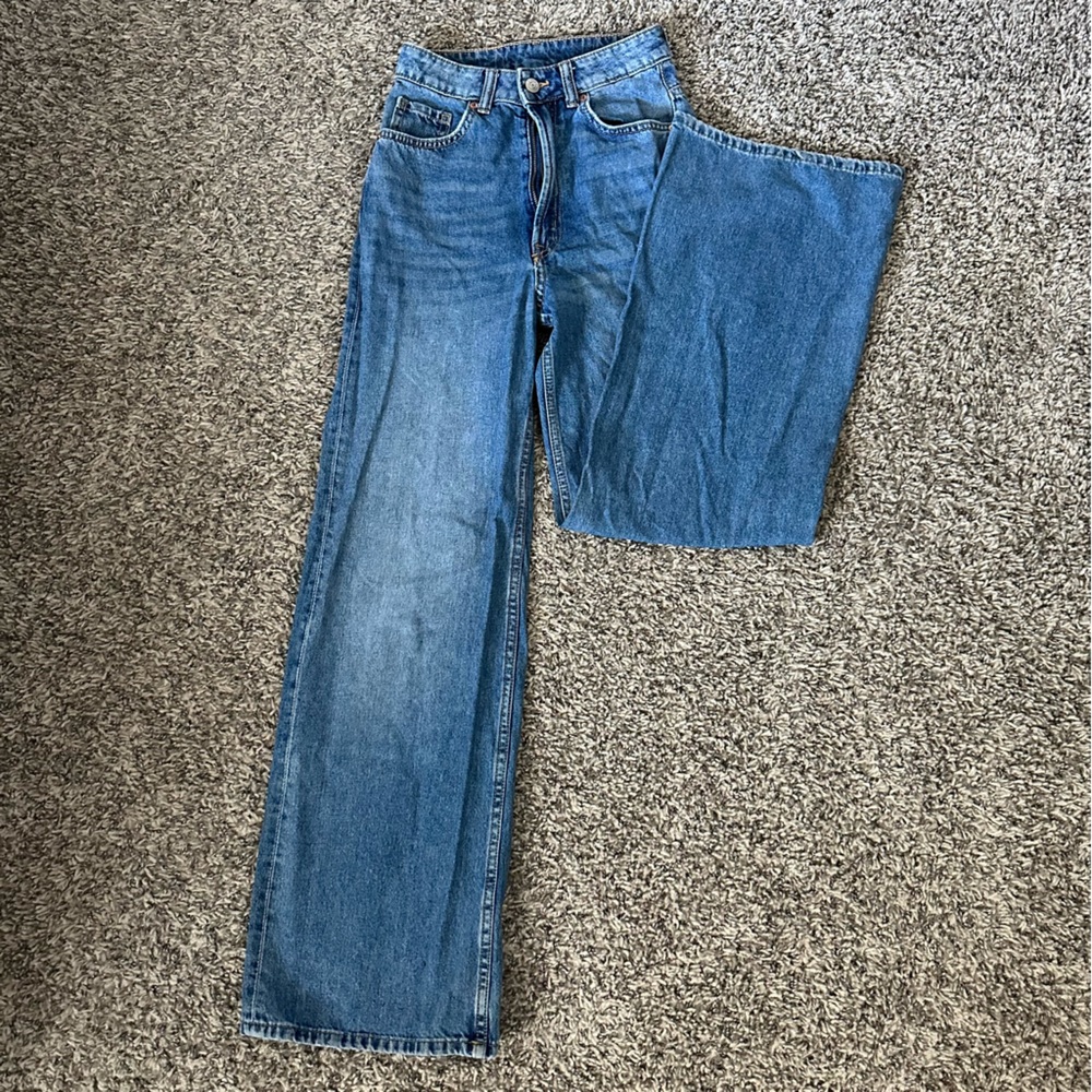 DIVIDED Flare Jean